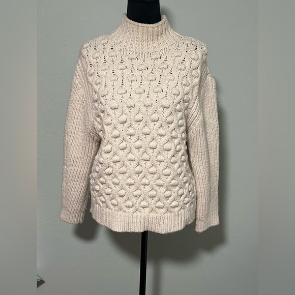 Zara Sweaters - ZARA Chunky Knit Sweater - M